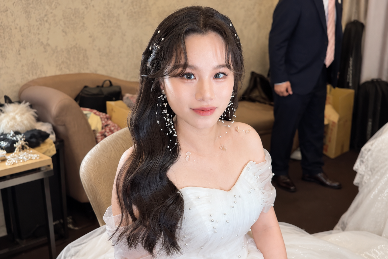 成都愛樂婚禮造型|三套白紗高級千金妝新娘實錄